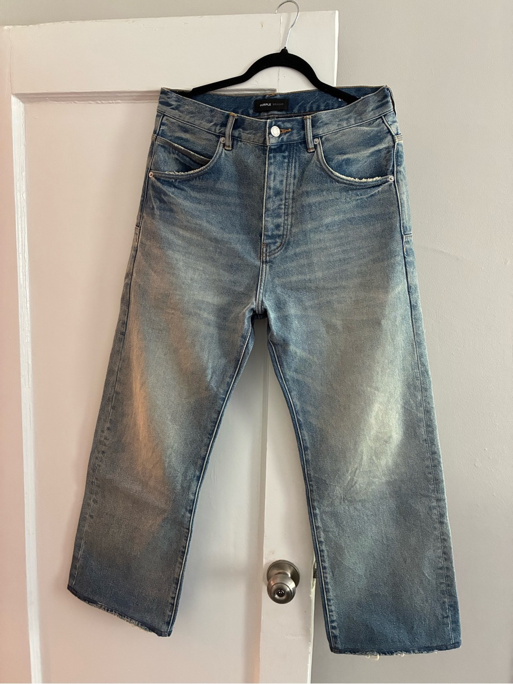 Relaxed Light Wash Men's Jeans - Casual Comfort